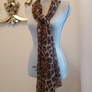 Max Edition - Animal (Jaguar ) print scarf
